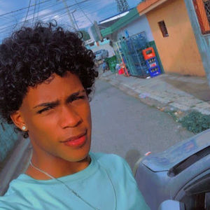 Meet your Posher, Luis